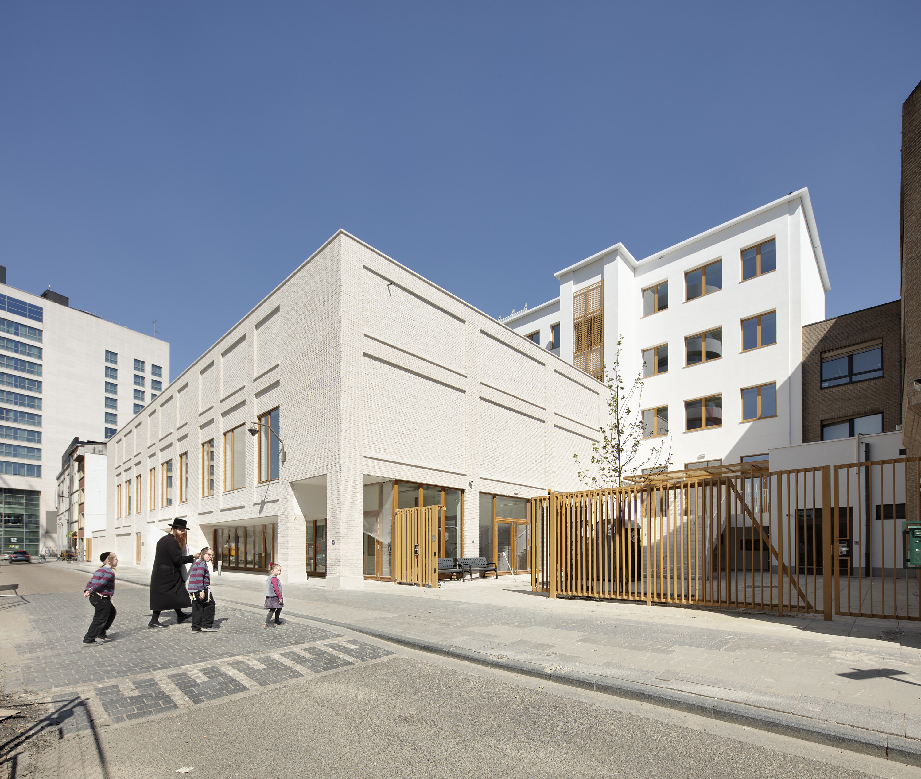 Gevel Belz School